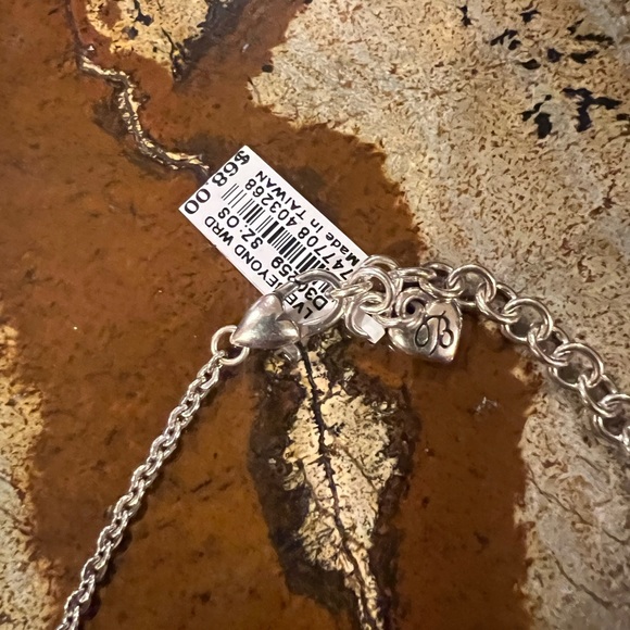 NWT Brighton π Love Beyond Words Heart Pendant Necklace W/Collectible Tin π - Picture 4 of 8